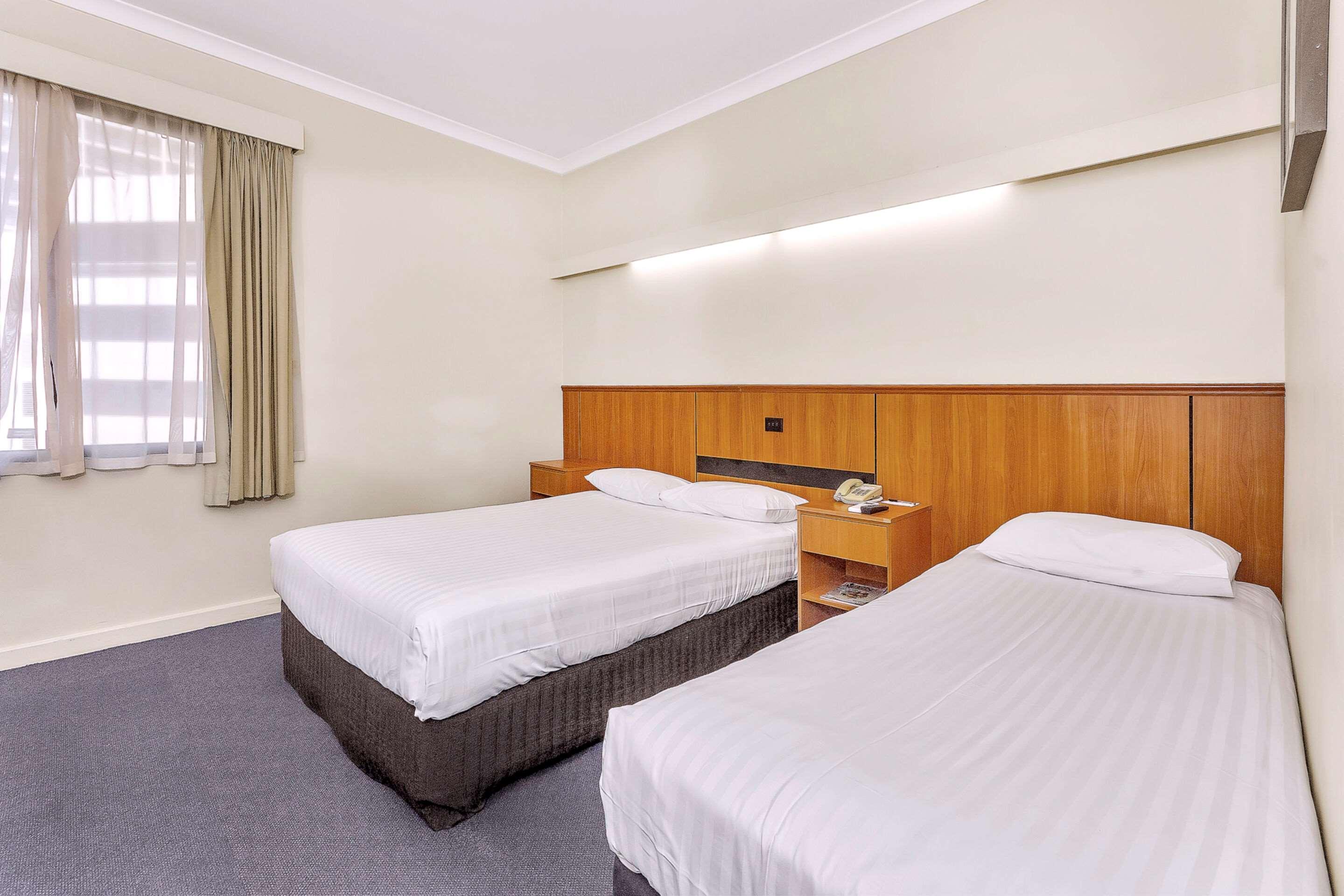 Metro Hotel Perth City Extérieur photo
