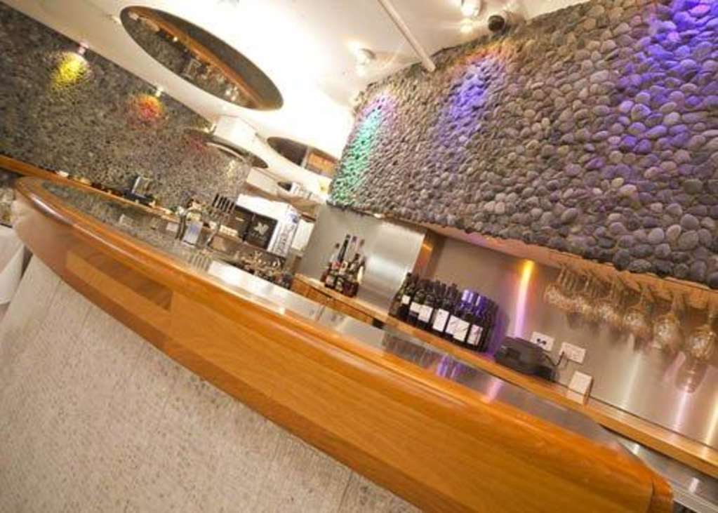 Metro Hotel Perth City Restaurant photo